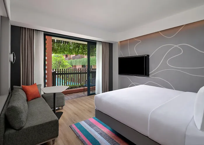 Hotel Aloft By Marriott Bali At Beachwalk