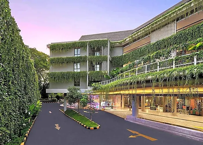 Aloft By Marriott Bali At Beachwalk 4*